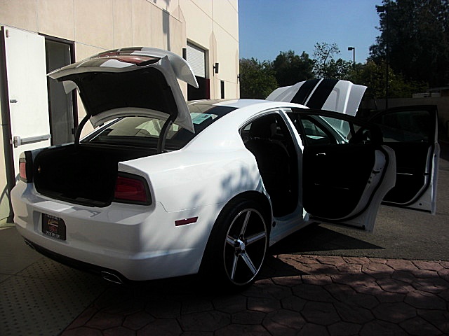 ChargerWhite2011/24a120.JPG