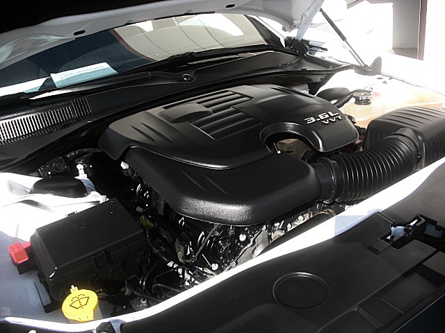 ChargerWhite2011/24a118.JPG