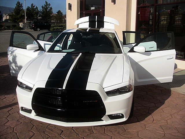 ChargerWhite2011/24a120.JPG