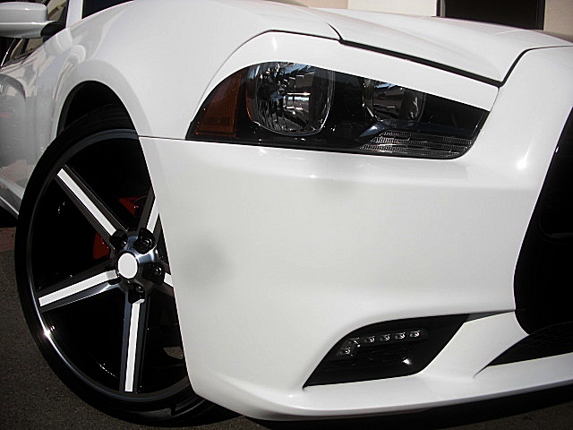 ChargerWhite2011/24a118.JPG