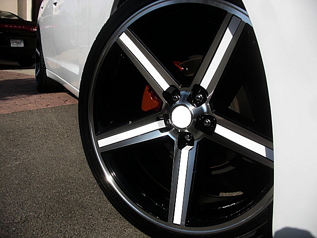 ChargerWhite2011/24a118.JPG