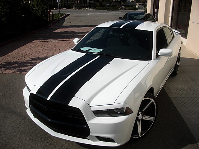ChargerWhite2011/24a120.JPG