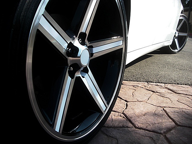 ChargerWhite2011/24a118.JPG