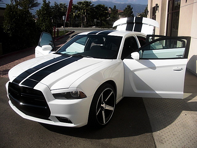 ChargerWhite2011/24a120.JPG