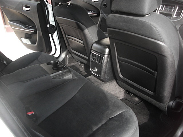ChargerWhite2011/24b45.JPG