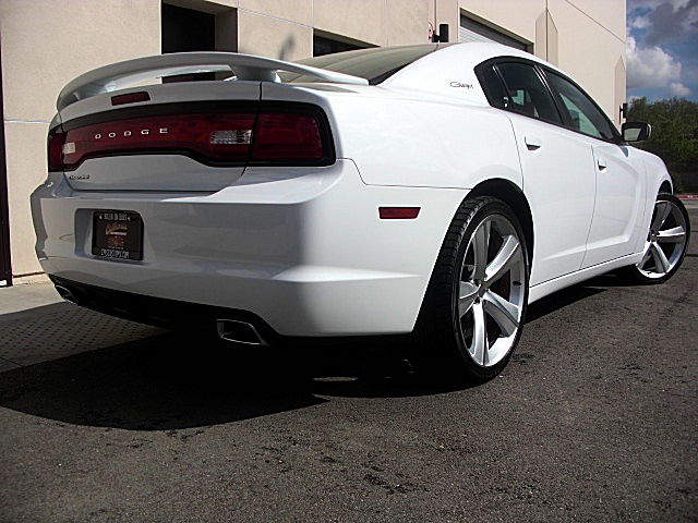ChargerWhite2011/24e58.JPG