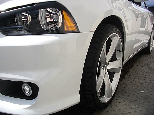 ChargerWhite2011/24e60.JPG