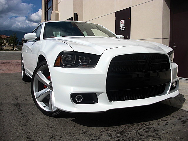 ChargerWhite2011/24e9.JPG