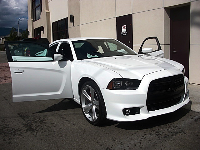 ChargerWhite2011/24e58.JPG