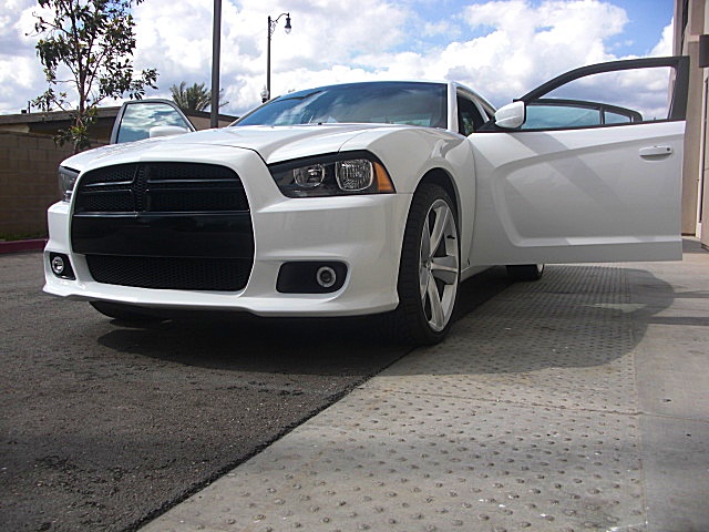 ChargerWhite2011/24e58.JPG