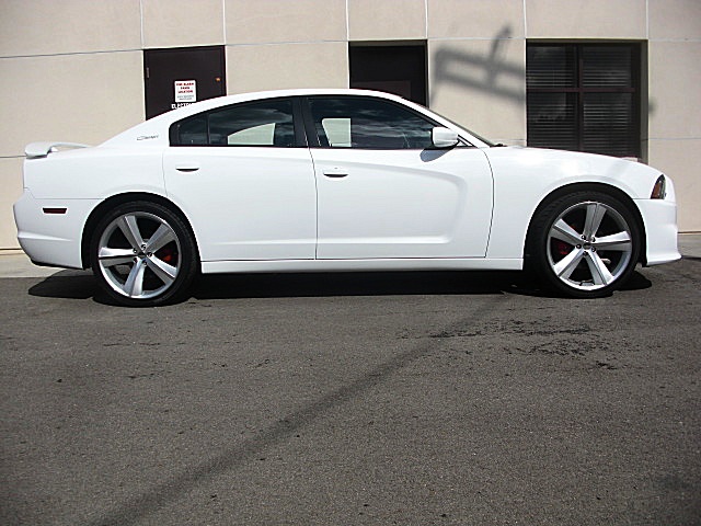 ChargerWhite2011/24e58.JPG
