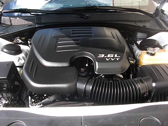 ChargerWhite2011/24f13.JPG