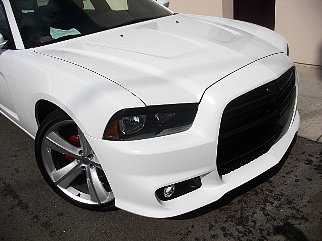 ChargerWhite2011/24e9.JPG