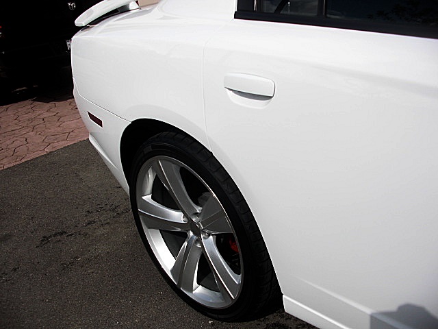 ChargerWhite2011/24e9.JPG