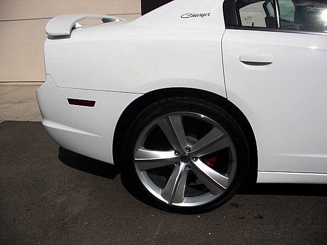 ChargerWhite2011/24e60.JPG
