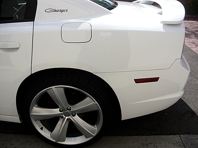 ChargerWhite2011/24e60.JPG