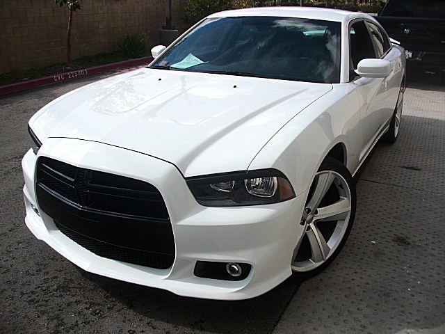 ChargerWhite2011/24e9.JPG