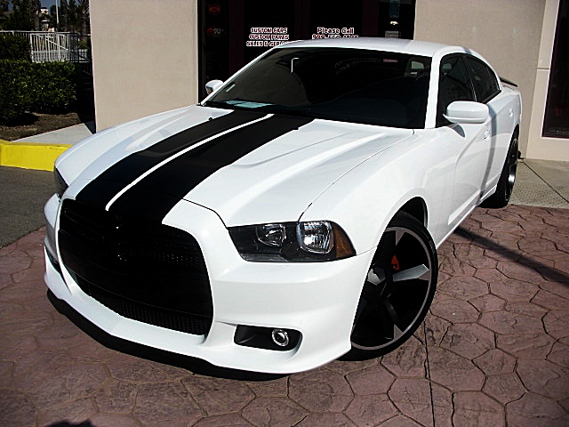 ChargerWhite2011/24s48.JPG