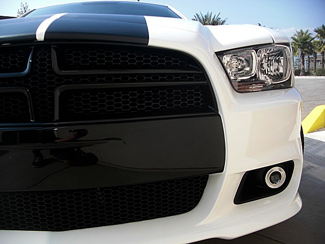 ChargerWhite2011/24s50.JPG