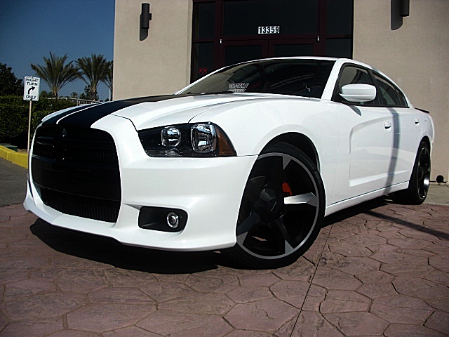 ChargerWhite2011/24s48.JPG