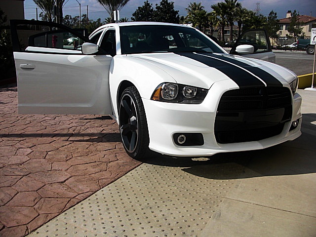 ChargerWhite2011/24s48.JPG