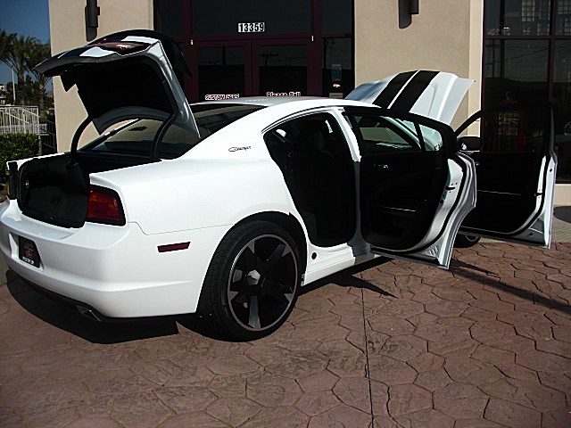 ChargerWhite2011/24s48.JPG
