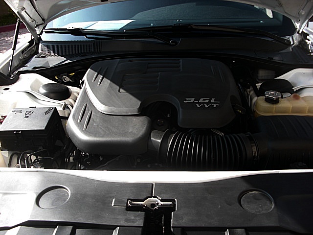 ChargerWhite2011/24s48.JPG