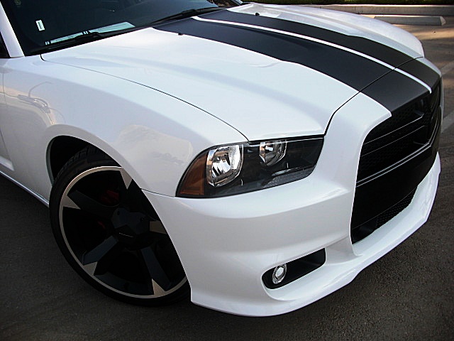 ChargerWhite2011/24s50.JPG
