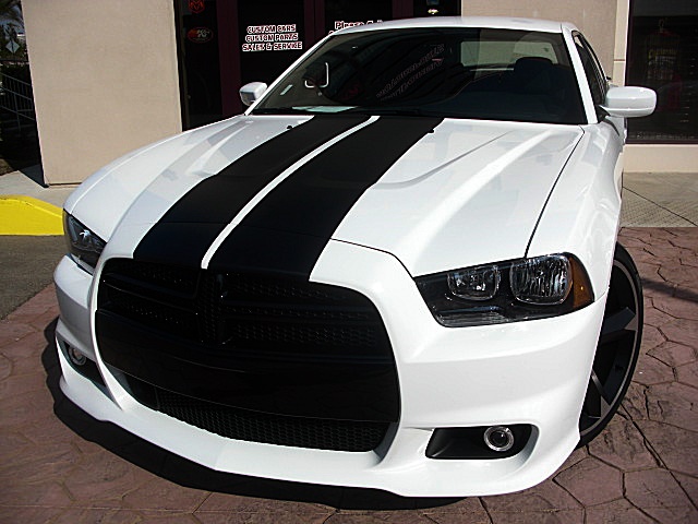 ChargerWhite2011/24s48.JPG