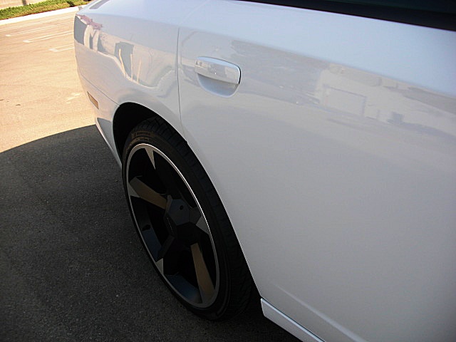 ChargerWhite2011/24s50.JPG