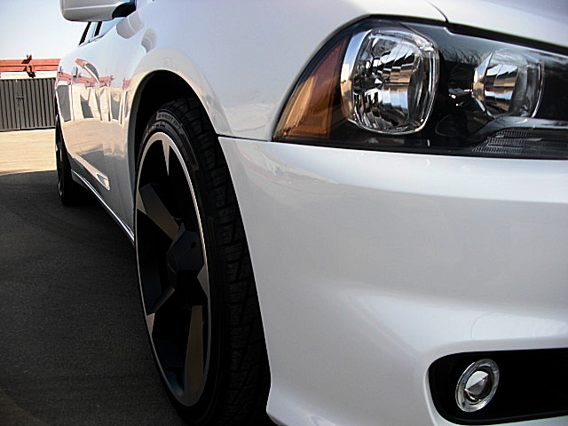 ChargerWhite2011/24s57.JPG