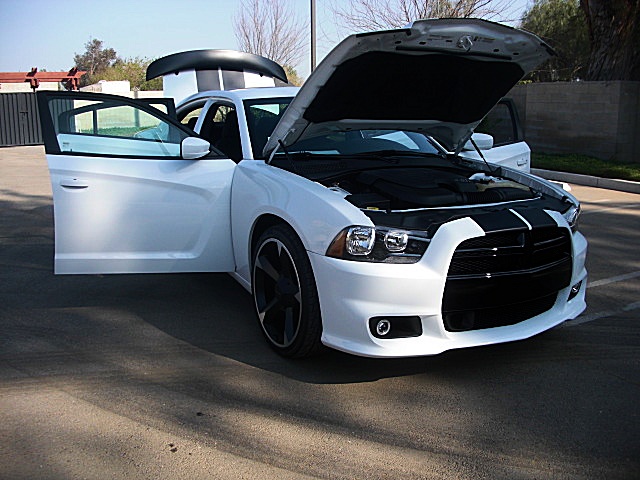 ChargerWhite2011/24s74.JPG