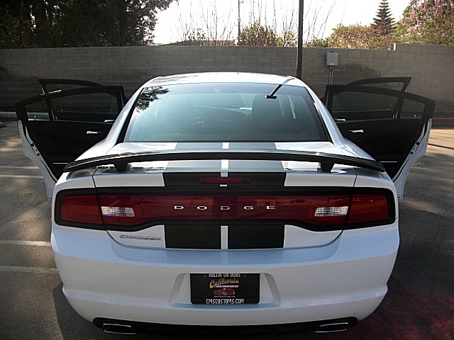 ChargerWhite2011/24s74.JPG