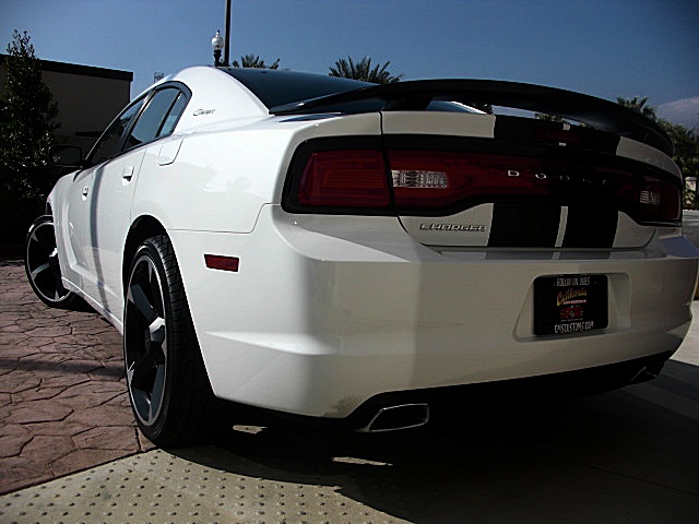 ChargerWhite2011/24s48.JPG