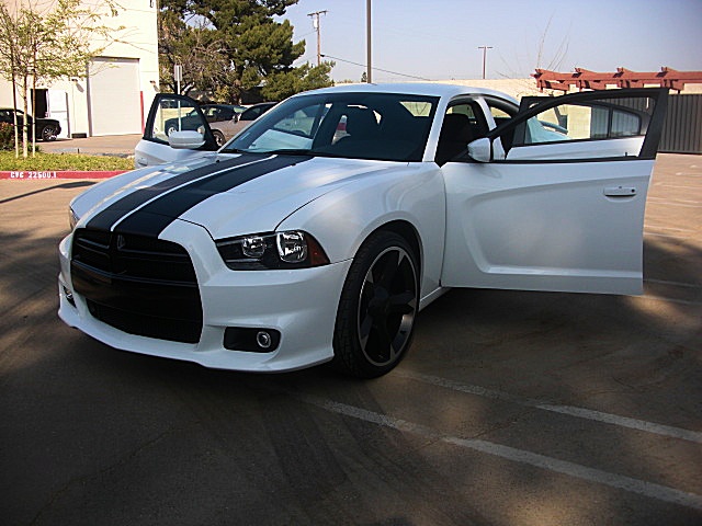 ChargerWhite2011/24s74.JPG