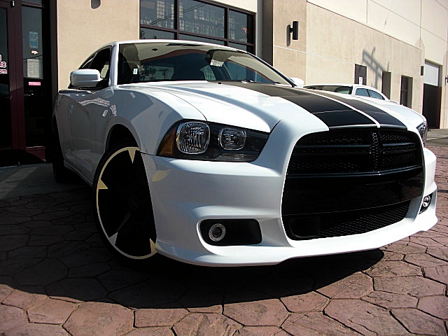 ChargerWhite2011/24s48.JPG