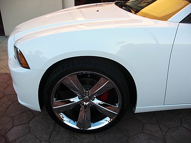 ChargerWhite2011/25a43.JPG