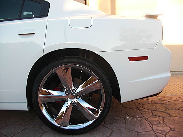 ChargerWhite2011/25a43.JPG
