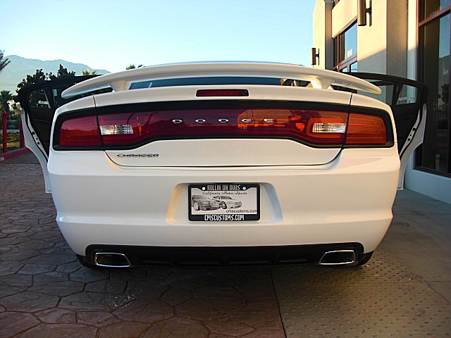 ChargerWhite2011/25a48.JPG