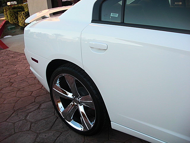 ChargerWhite2011/25a43.JPG