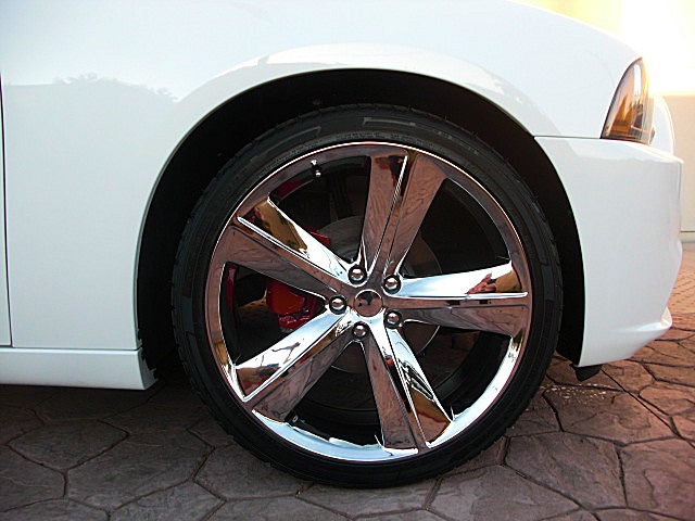 ChargerWhite2011/25a43.JPG