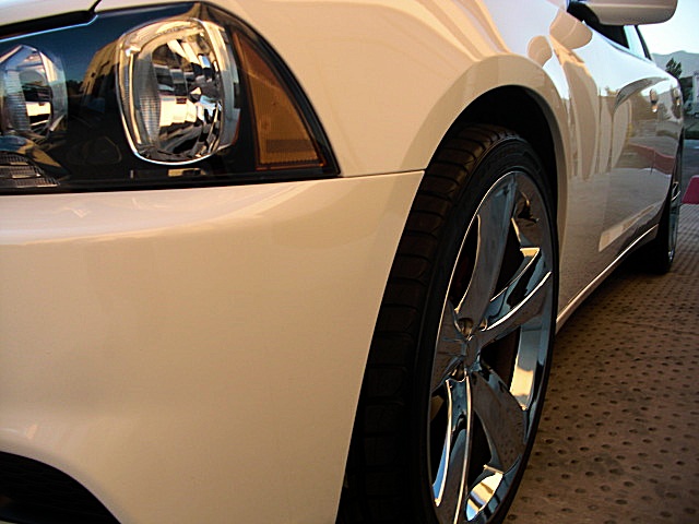 ChargerWhite2011/25a43.JPG