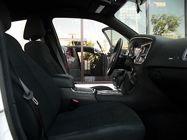 ChargerWhite2011/25a54.JPG