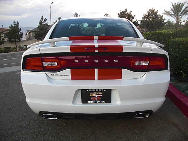 ChargerWhite2011/25a120.JPG