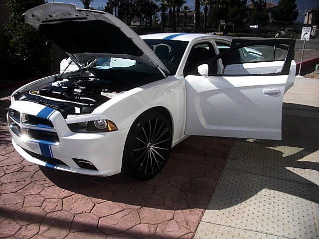 ChargerWhite2011/25aa22.JPG