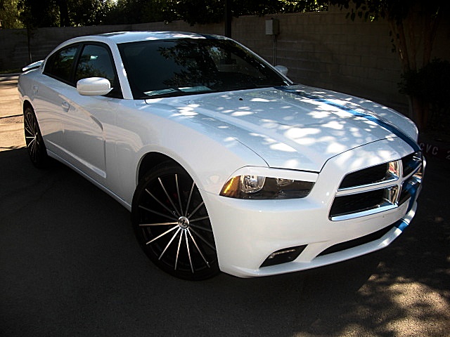ChargerWhite2011/25aa22.JPG