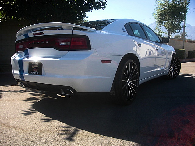 ChargerWhite2011/25aa22.JPG