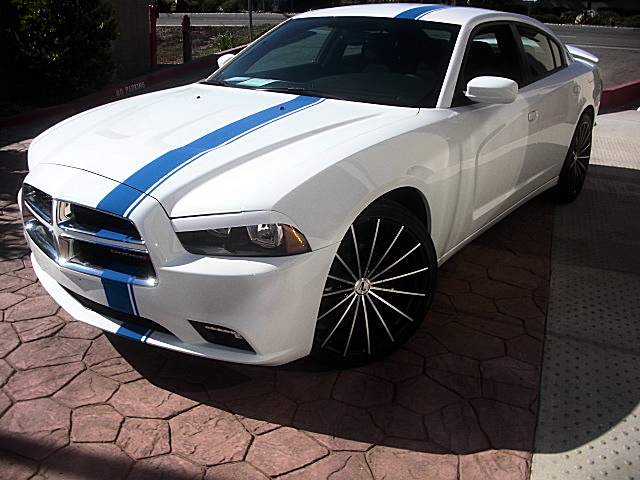 ChargerWhite2011/25aa22.JPG