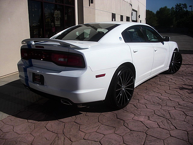 ChargerWhite2011/25aa22.JPG