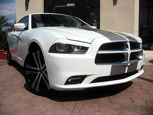ChargerWhite2011/25e43a.JPG